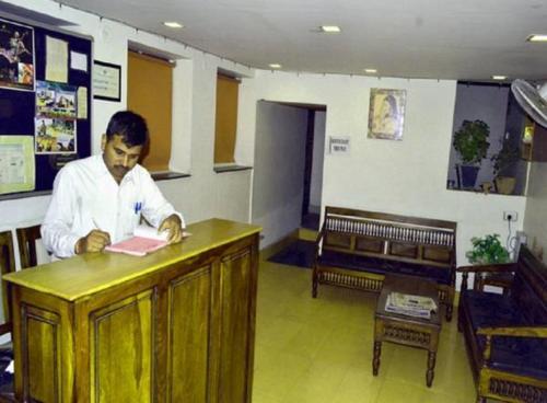 OYO Rooms Umed Club Road Rai Ka Bagh — фото 6