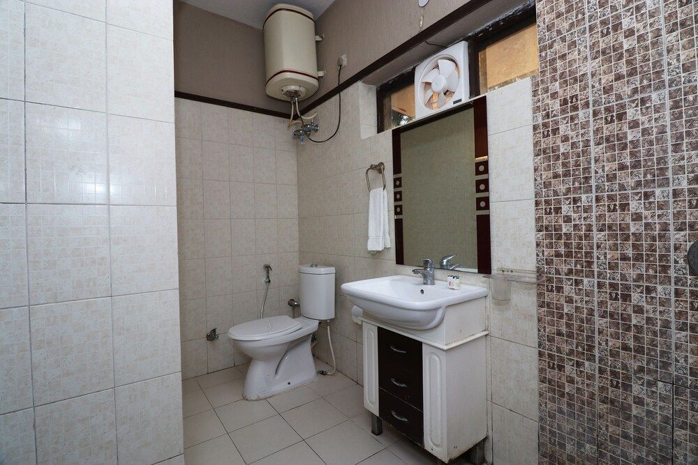 Массури: OYO 24974 Bharat Resort