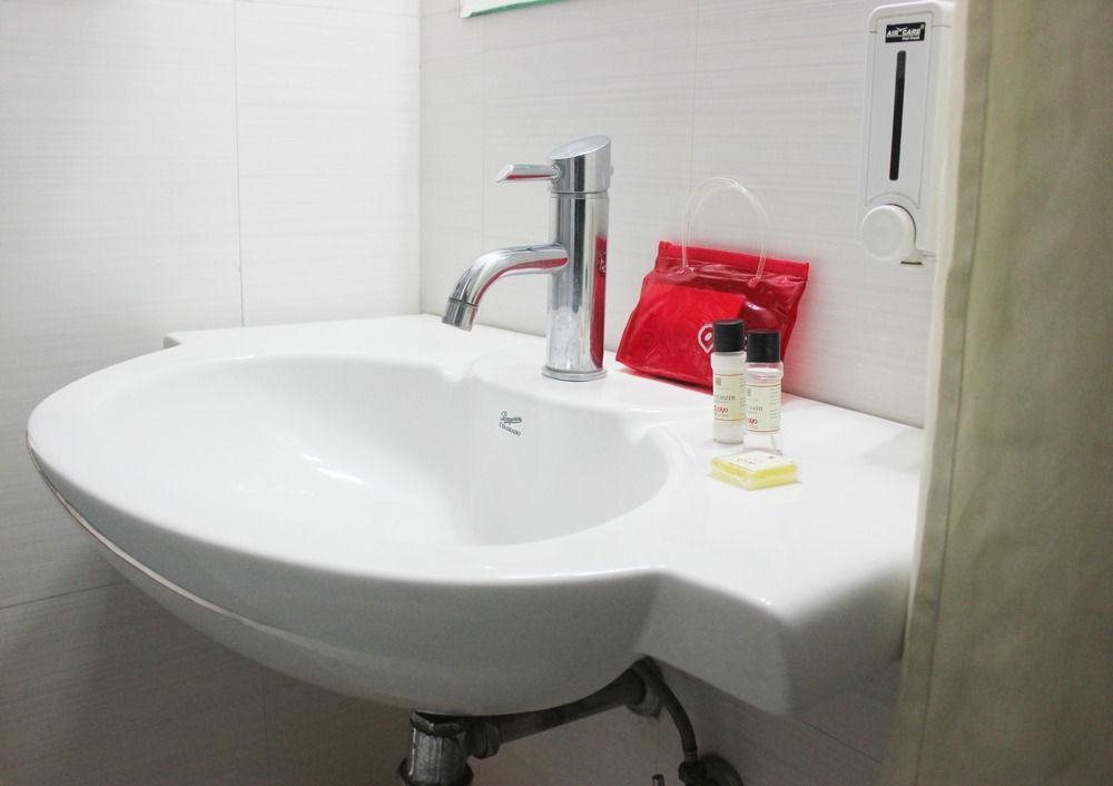Бахадрабад: OYO Premium SIDCUL Haridwar