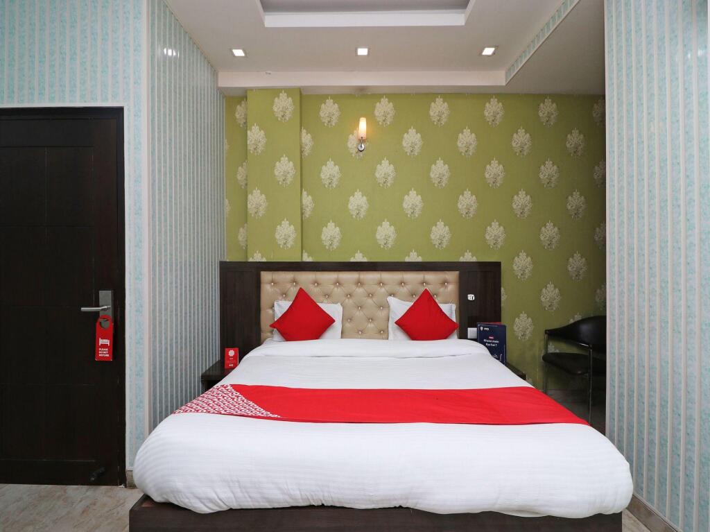 Гуруграм: OYO Rooms Bus Stand Gurgaon