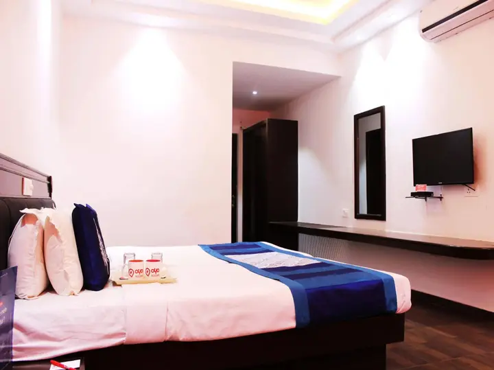 Хубли: OYO Rooms Court Circler