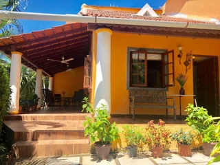 Кандолим: The Bungalows Light House, Goa by Leisure Hotels