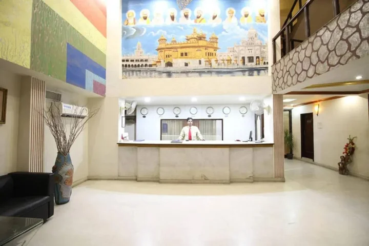 Райпур: Hotel Grand Arjun