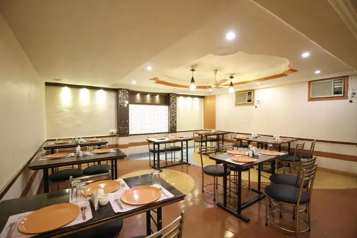 Райпур: Hotel Grand Arjun
