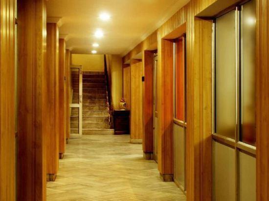 Праяградж: Hotel Kashi