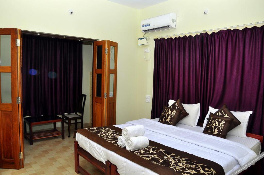Морджим: Hotel MAJHI