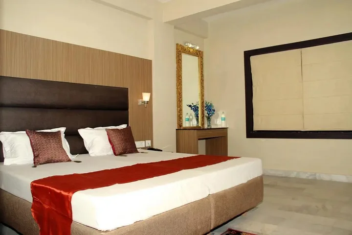 Агра: Hotel Gathbandhan
