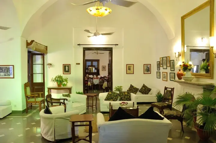 Кота: Hotel Sukhdham Kothi