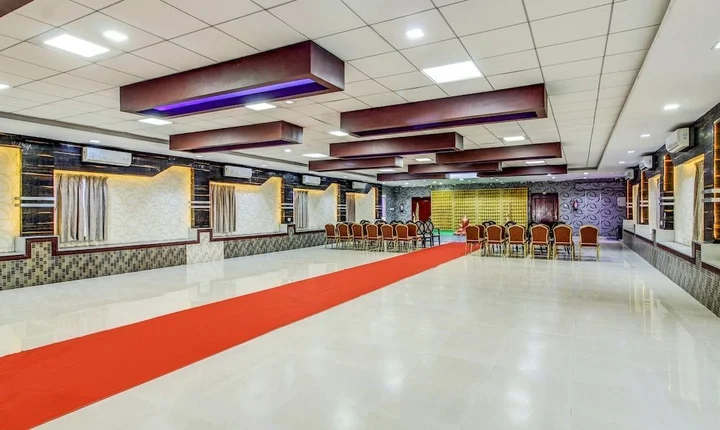 Висакхапатнам: Treebo Trend M V Boutique