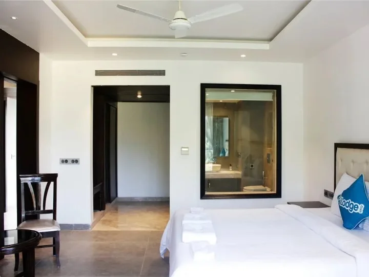 Верем: ILodge @ Calangute