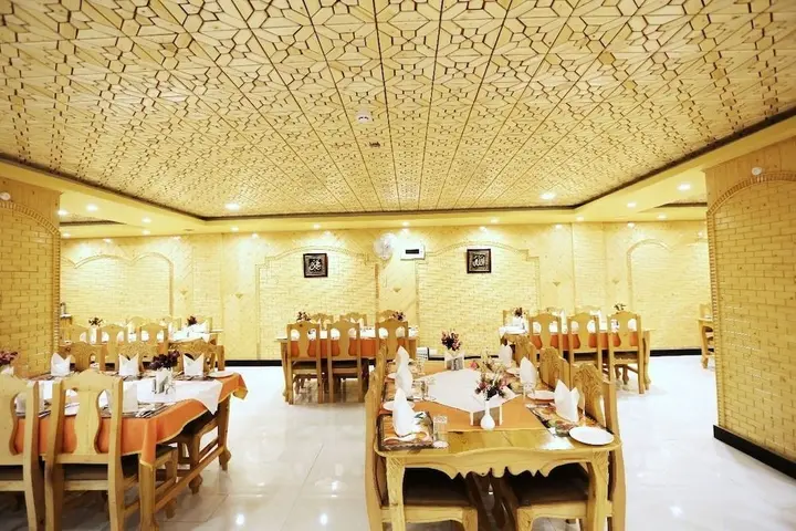 Шринагар: Hotel Shefaf