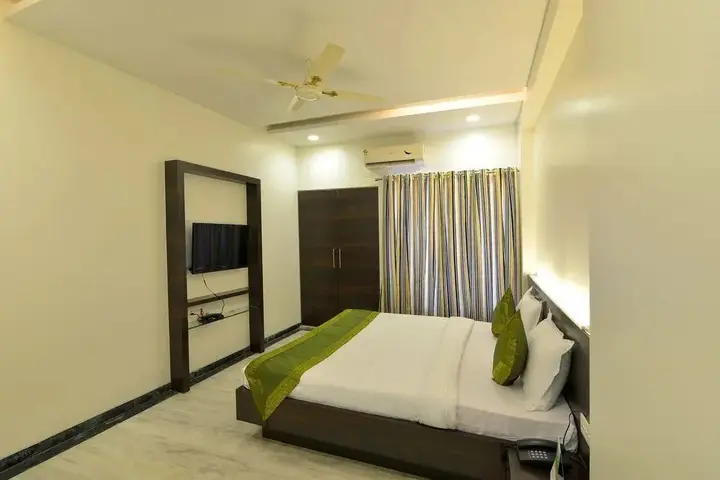 Нашик: OYO 4448 Hotel Suresh Plaza