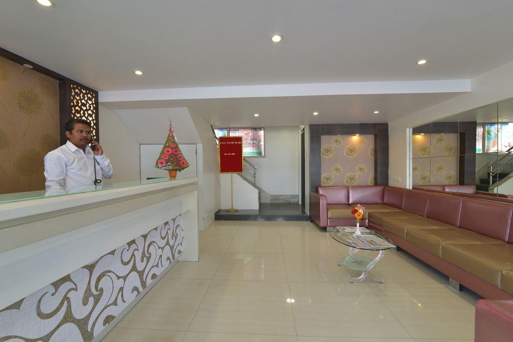 Нашик: OYO 4448 Hotel Suresh Plaza