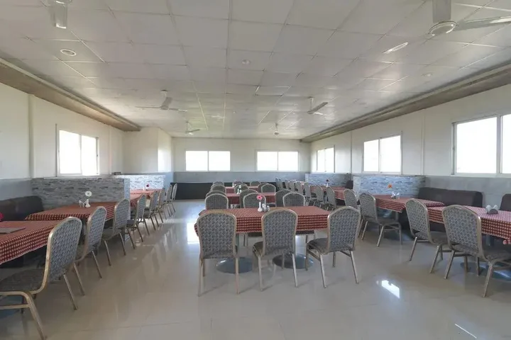 Нашик: OYO 4448 Hotel Suresh Plaza