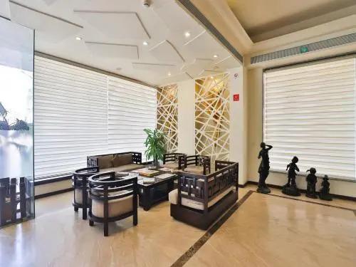 Вадодара: Hotel Aum Regency