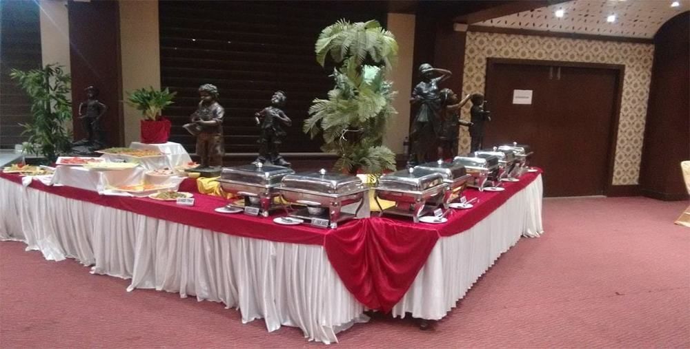 Вадодара: Hotel Aum Regency