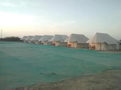 Дхордо: Rann Knadhi Resort