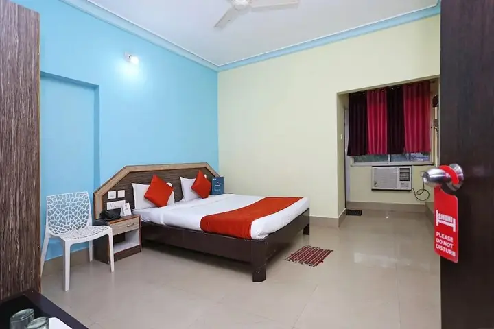 Пури: D2 Holiday Inn