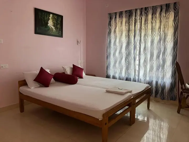 Варкала: Coral Cove Beach Resort