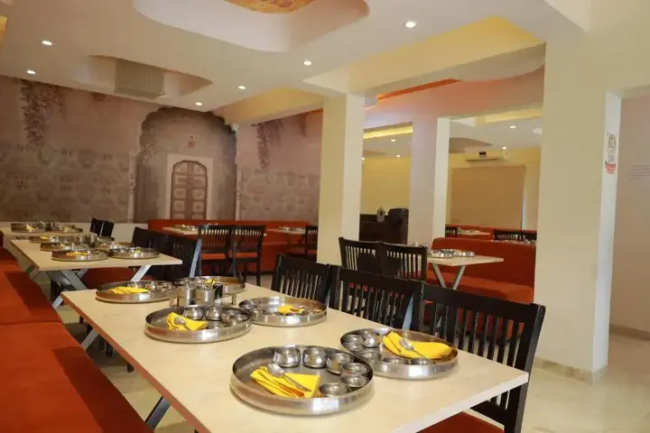 Аурангабад: Hotel Naivedya