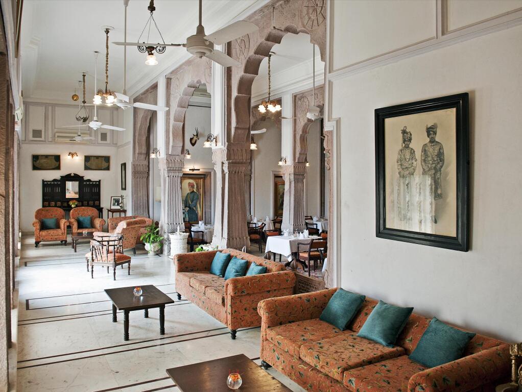 Джодхпур: WelcomHeritage Bal Samand Lake Palace