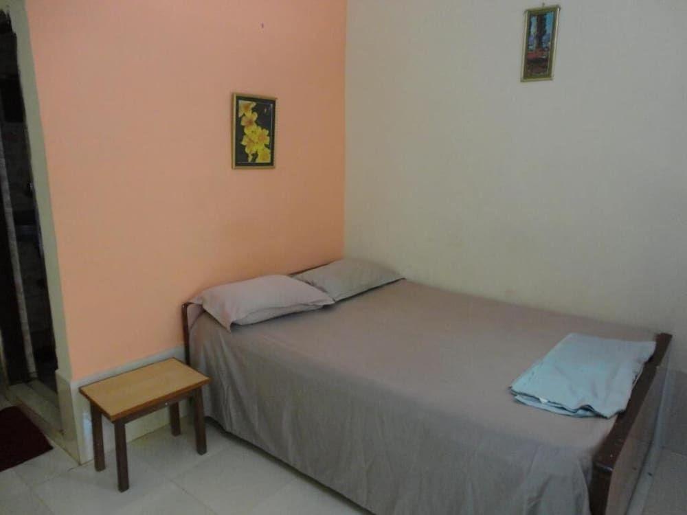 Анджуна: Silver Moon Guest House