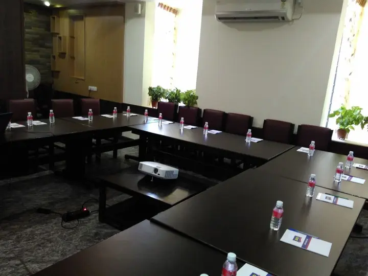 Бангалор: Hotel Raj Vista - Suites & Convention