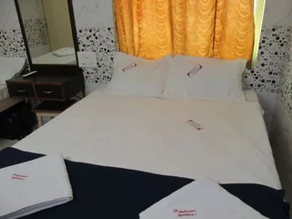 Тирупати: Aadrustam Residency