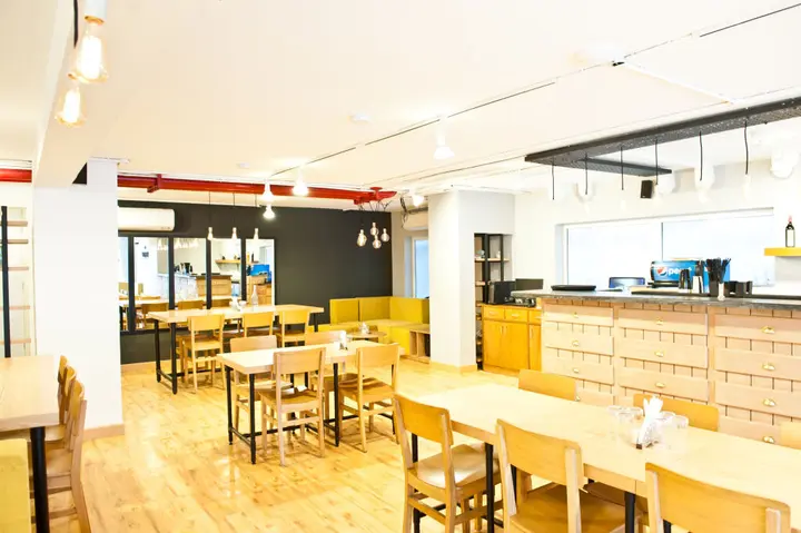 Бангалор: Bloomrooms @ Indiranagar