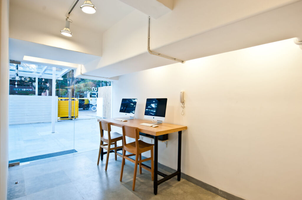 Бангалор: Bloomrooms @ Indiranagar