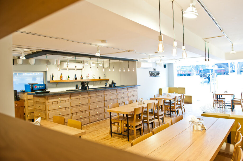 Бангалор: Bloomrooms @ Indiranagar