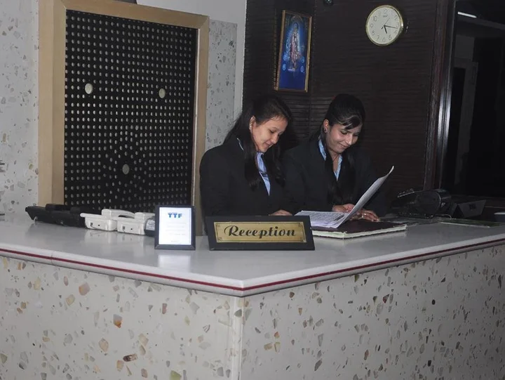 Солан: Hotel Hill Inn