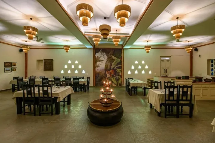Аджабгарх: Utsav Camp Sariska