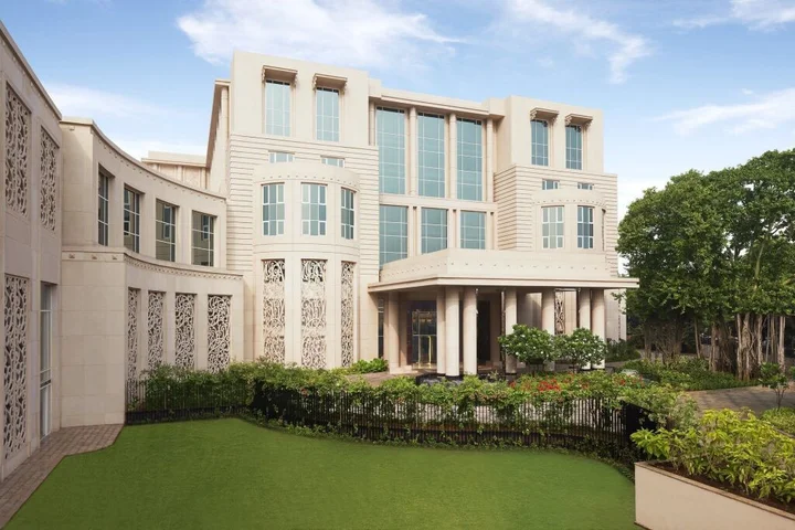 Мумбаи: Taj Santacruz
