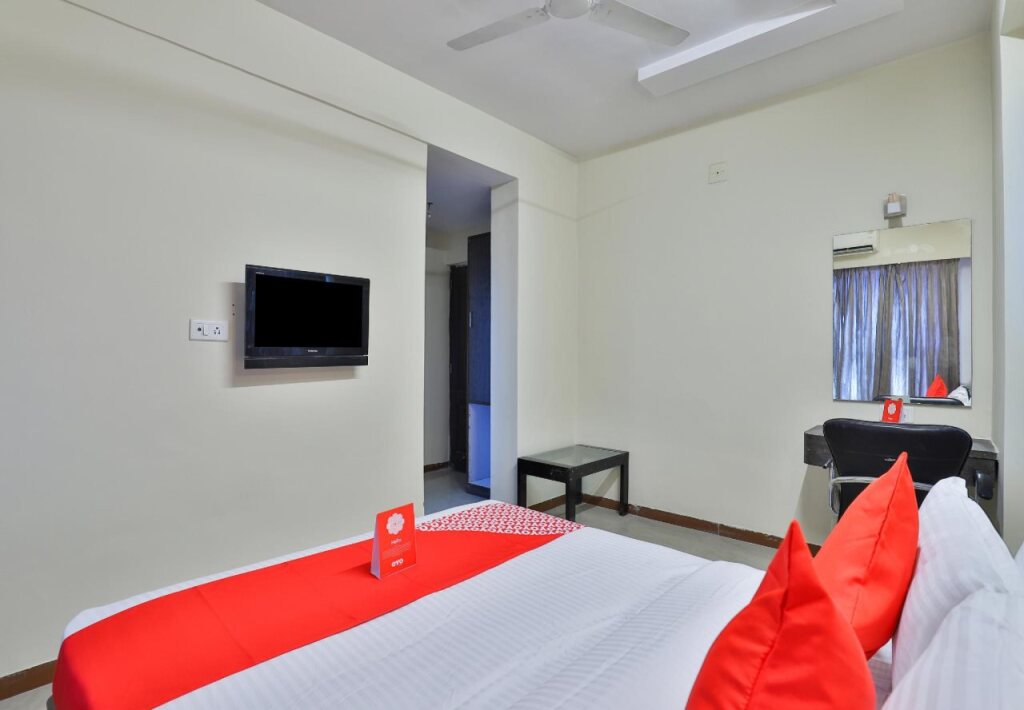 Ахмедабад: Hotel Arya Corporate by OYO Rooms