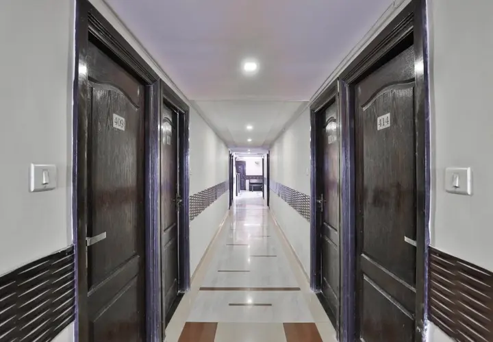 Ахмедабад: Hotel Arya Corporate by OYO Rooms