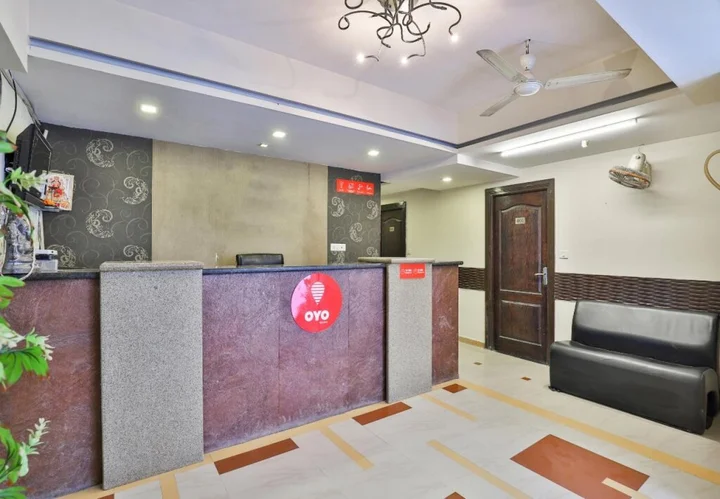 Ахмедабад: Hotel Arya Corporate by OYO Rooms