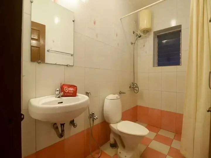 Кунур: OYO 28641 Vijaya Deepa Guest House