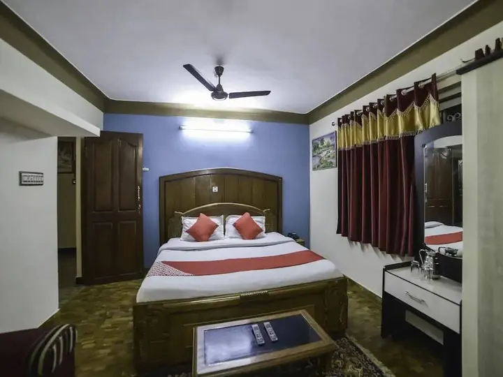 Кунур: OYO 28641 Vijaya Deepa Guest House