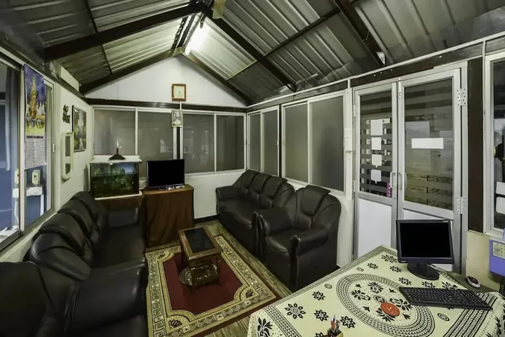 Кунур: OYO 28641 Vijaya Deepa Guest House