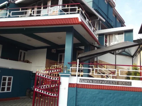 Кунур: OYO 28641 Vijaya Deepa Guest House
