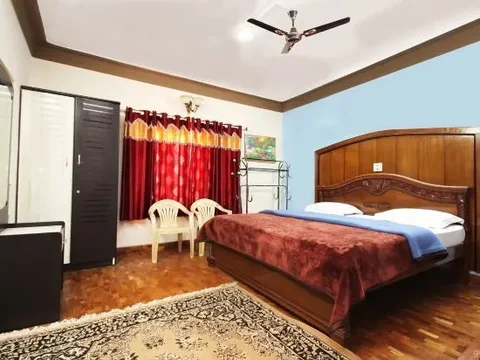 Кунур: OYO 28641 Vijaya Deepa Guest House