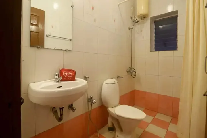 Кунур: OYO 28641 Vijaya Deepa Guest House