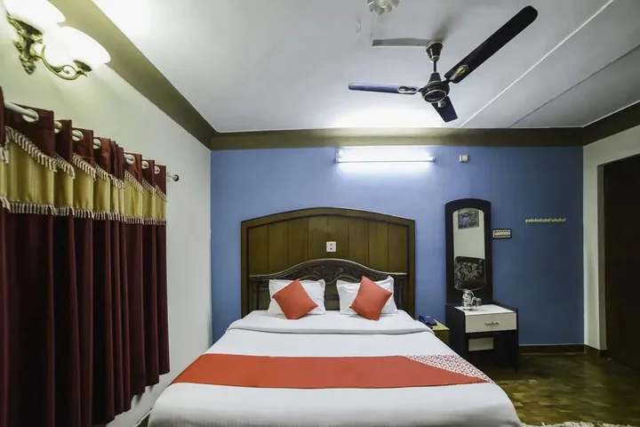 Кунур: OYO 28641 Vijaya Deepa Guest House