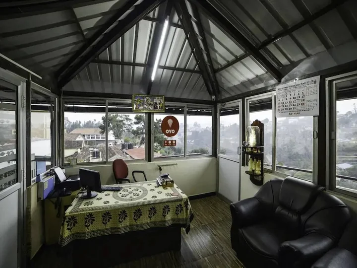 Кунур: OYO 28641 Vijaya Deepa Guest House