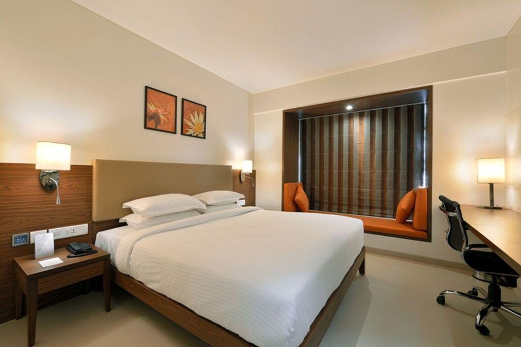 Тхане: Krishna Palace Hotel Ambernath