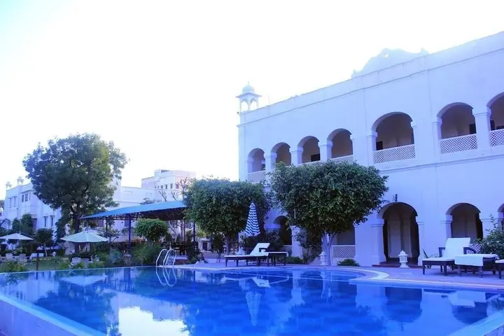 Навалгарх: Hotel Roop Vilas Palace