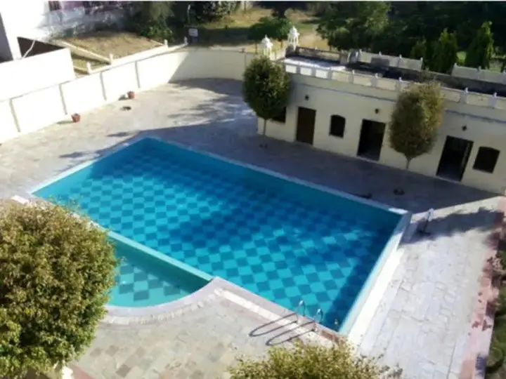 Навалгарх: Hotel Roop Vilas Palace