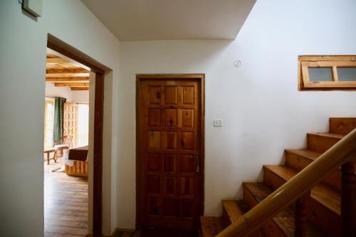 Манали: Maya Cottage