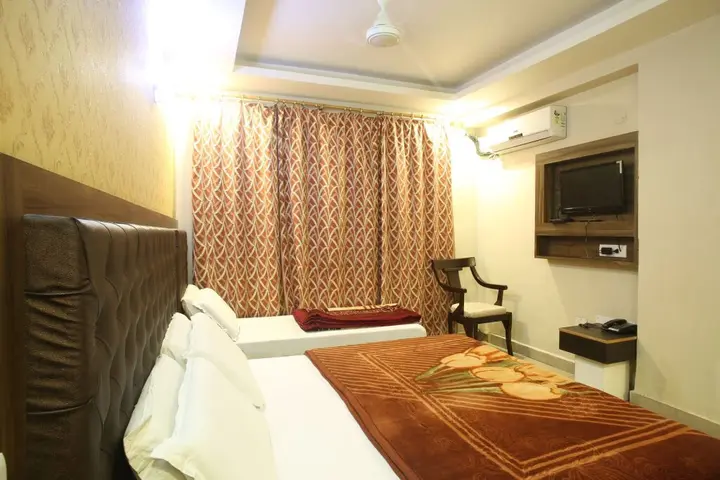 Катра: Hotel Amrita